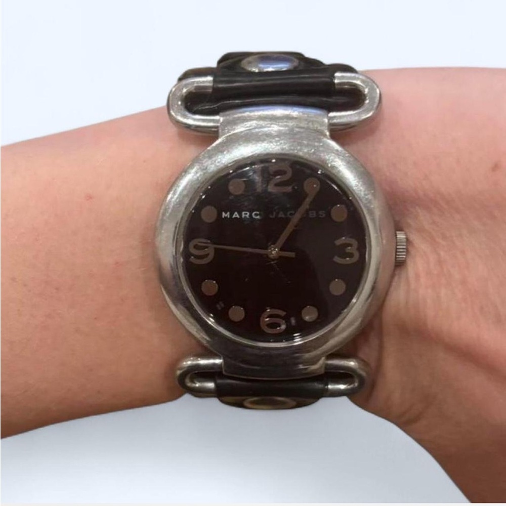 VTG Authentic Y2K Marc by Marc Jacobs Black & Silver Watch